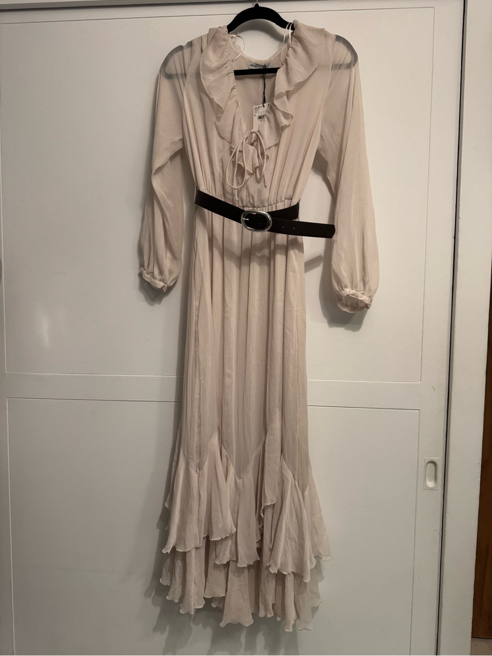 Mango off white chiffon maxi dress with belt size small - Picture 7 of 9